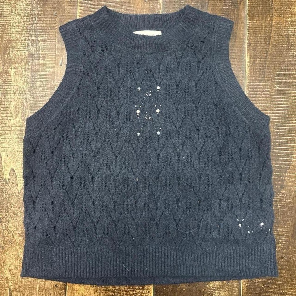 Universal Thread Navy blue Sleeveless Pullover Cardigan